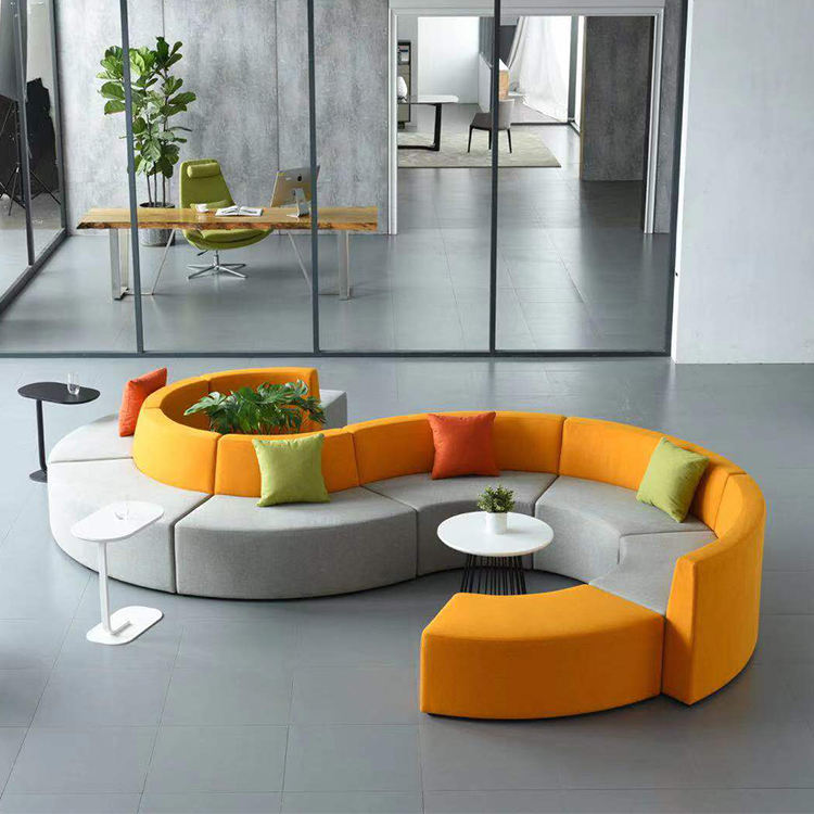 Curved and Modular Office Sofa with Urban Designs and Configurable Modular Sofa for Workspaces