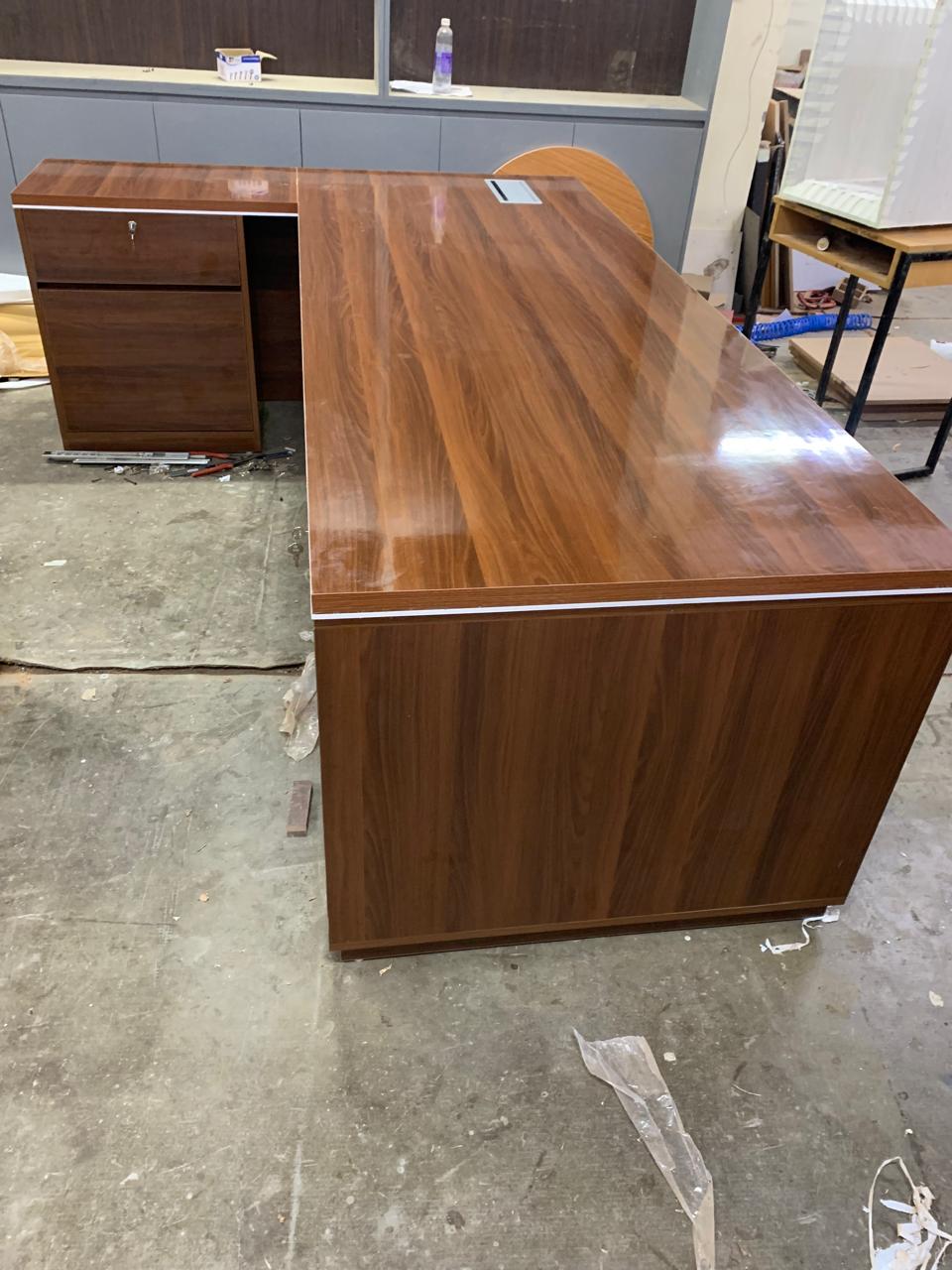 Luxury Director L-Shape Office Table with Integrated Storage, Multi-functional Wire Manager & CPU Space with Storage