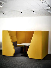 4-Seater Office Sofa with High-Back Privacy Panels, Modern Workspace Seating Solution