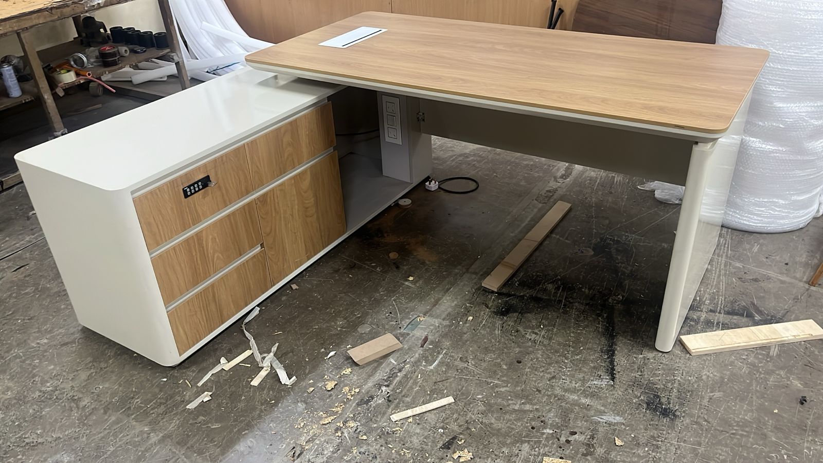 Director L-Shape Office Table Luxury Design and side Unit with Side unit, Wire Management, and  Golden Sandal Wood & Seagull Gray