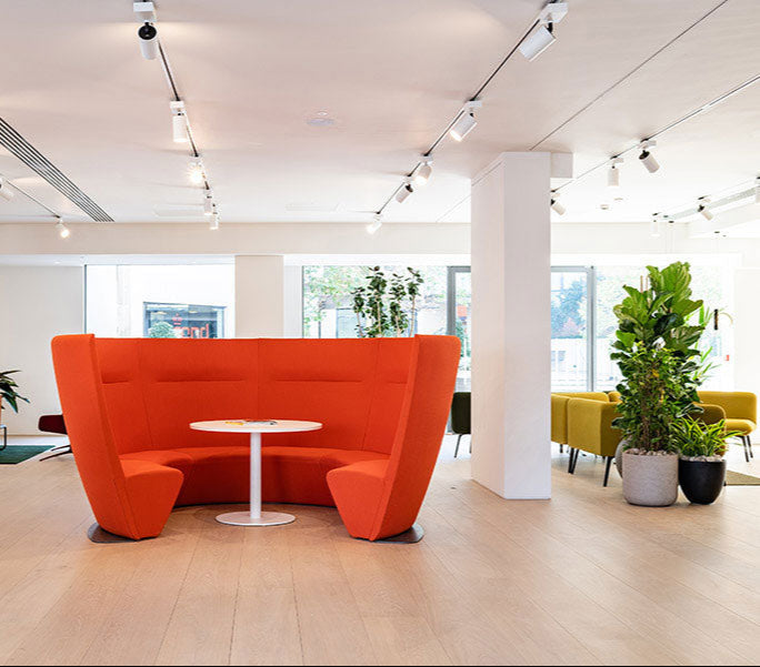 Cured Office Sofa with Modern Modular Office Sofa with Integrated Privacy Panel, Ideal for Open Workspaces