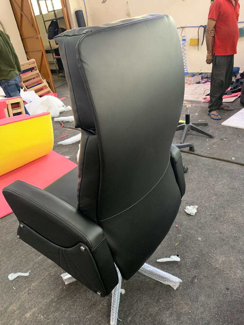 Director and Executive Chair High Back Faux Leather, Comfortable Seat Swivel Chair Revolving and Recliner Chair