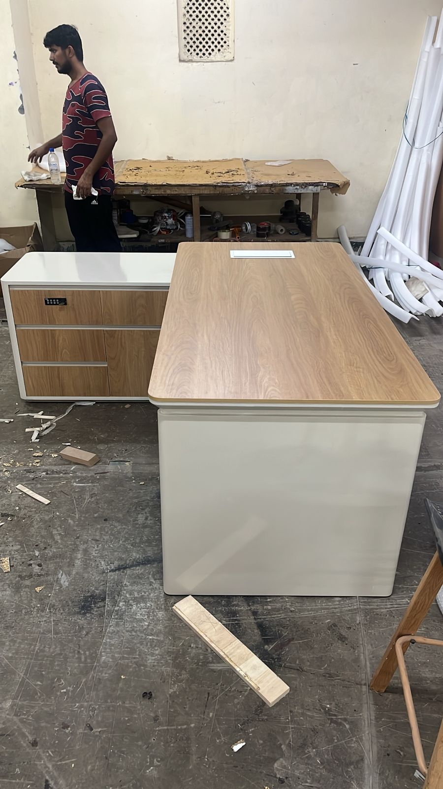 Director L-Shape Office Table Luxury Design and side Unit with Side unit, Wire Management, and  Golden Sandal Wood & Seagull Gray