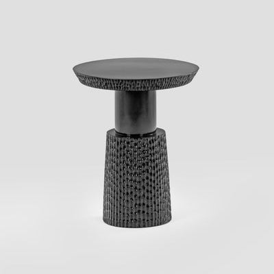 Modern Round Side Table with Textured Pedestal Base, Raised Edge Top & Compact Design for Living Room, Bedroom, Lounge & Hotel