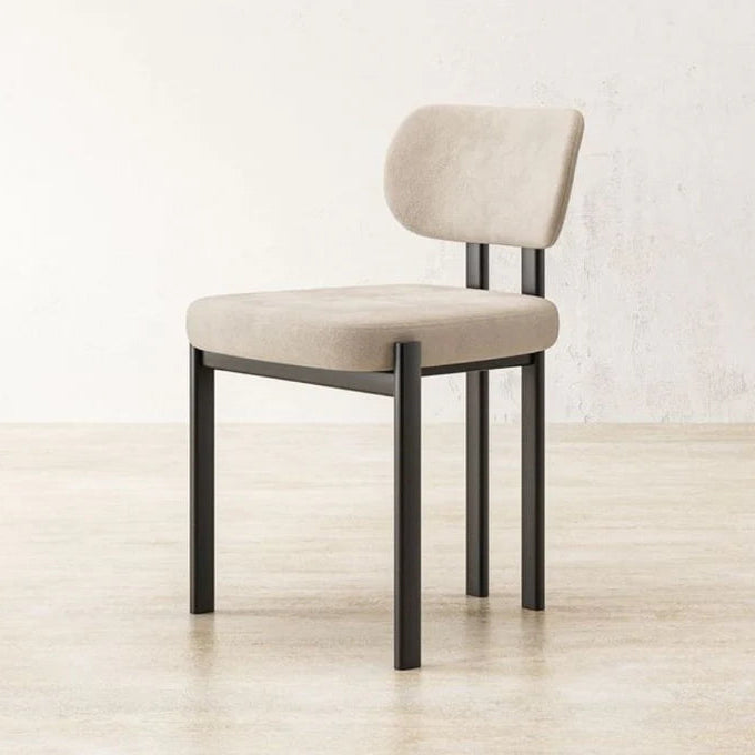 घर के लिए आधुनिक डाइनिंग चेयर - डाइनिंग रूम के लिए बिल्कुल सही, स्टेनलेस स्टील के पैरों के साथ प्रीमियम लेदरेट अपहोल्स्ट्री