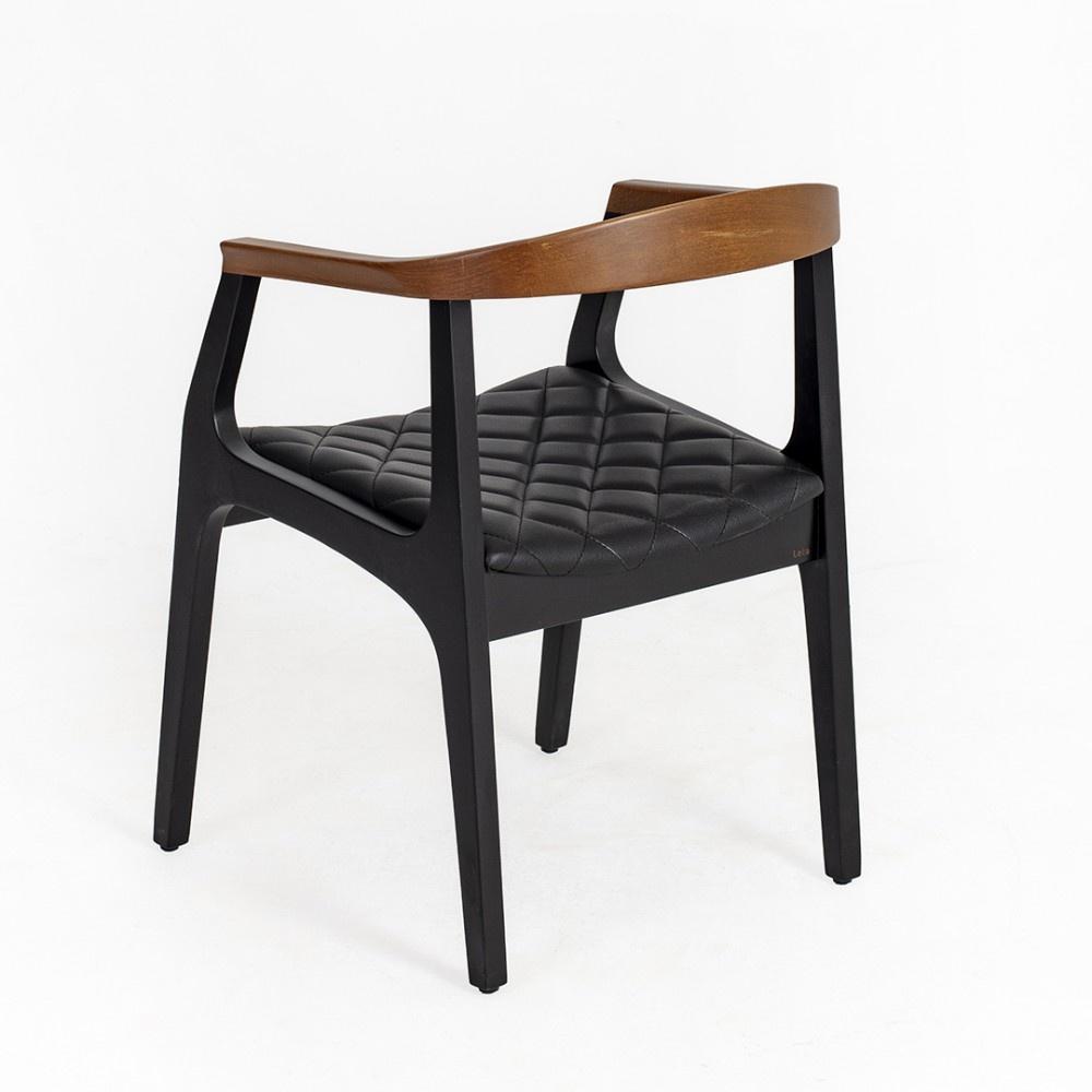 घर के लिए आधुनिक डाइनिंग चेयर - डाइनिंग रूम के लिए बिल्कुल सही, स्टेनलेस स्टील के पैरों के साथ प्रीमियम लेदरेट अपहोल्स्ट्री