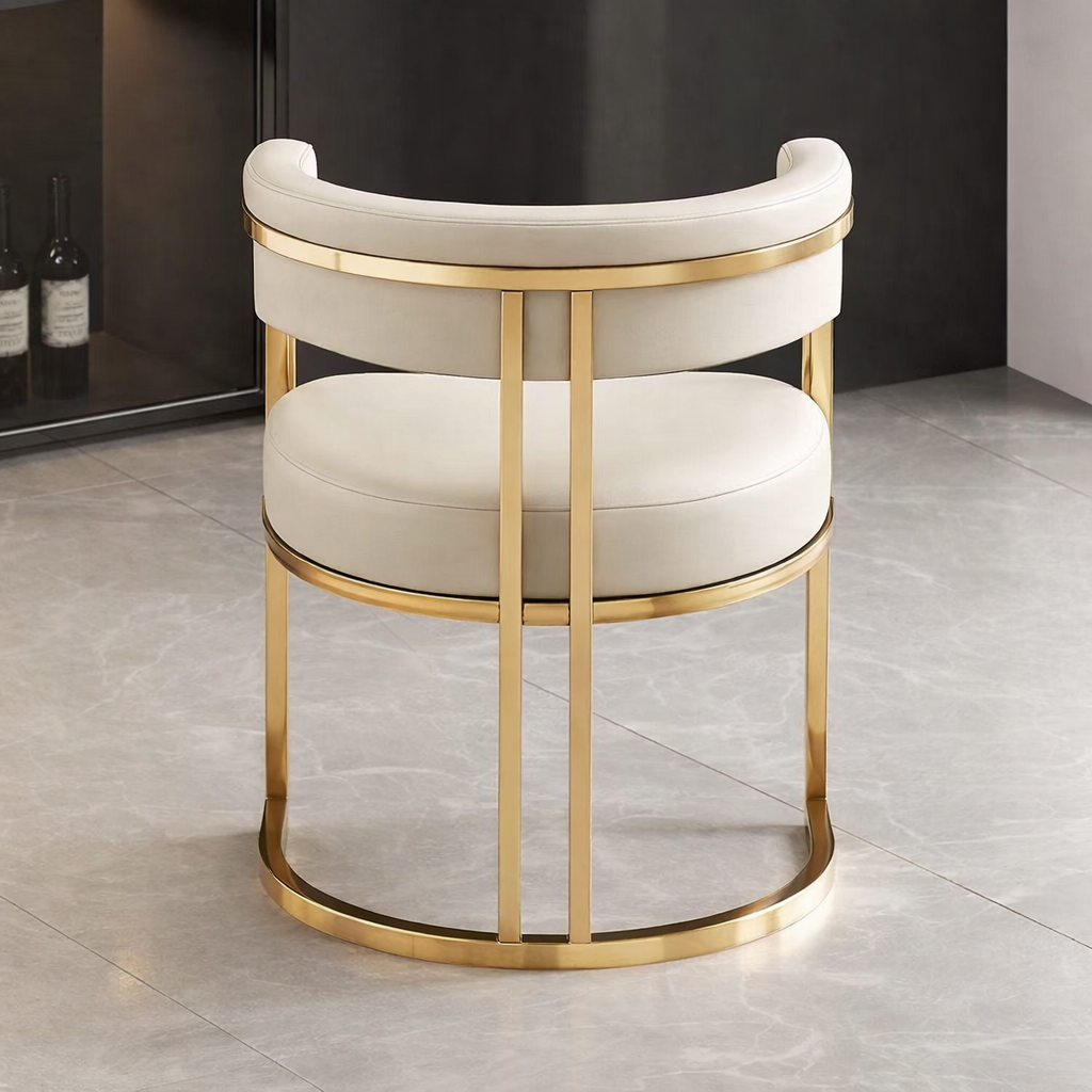 घर के लिए आधुनिक डाइनिंग चेयर - डाइनिंग रूम के लिए बिल्कुल सही, स्टेनलेस स्टील के पैरों के साथ प्रीमियम लेदरेट अपहोल्स्ट्री