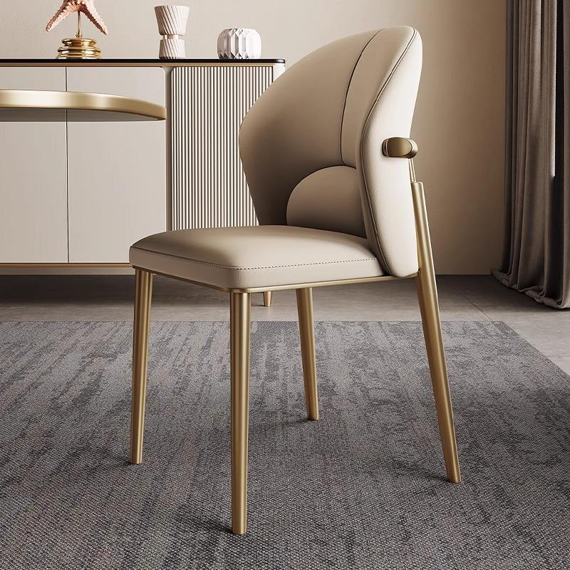 বাড়ির জন্য আধুনিক ডাইনিং চেয়ার - ডাইনিং রুমের জন্য উপযুক্ত স্টেইনলেস স্টিলের পা সহ প্রিমিয়াম লেদারেট আপহোলস্ট্রী