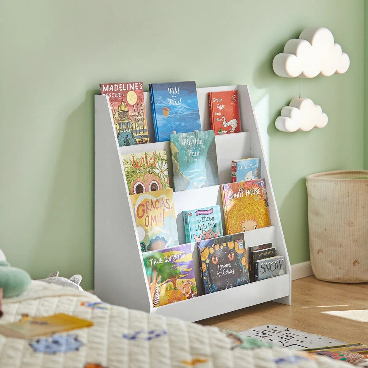 Modern White Kids Bookcase with Tiered Front-Facing Shelves – Wooden Children’s Book Display Rack for Bedroom, Nursery and Reading Corner