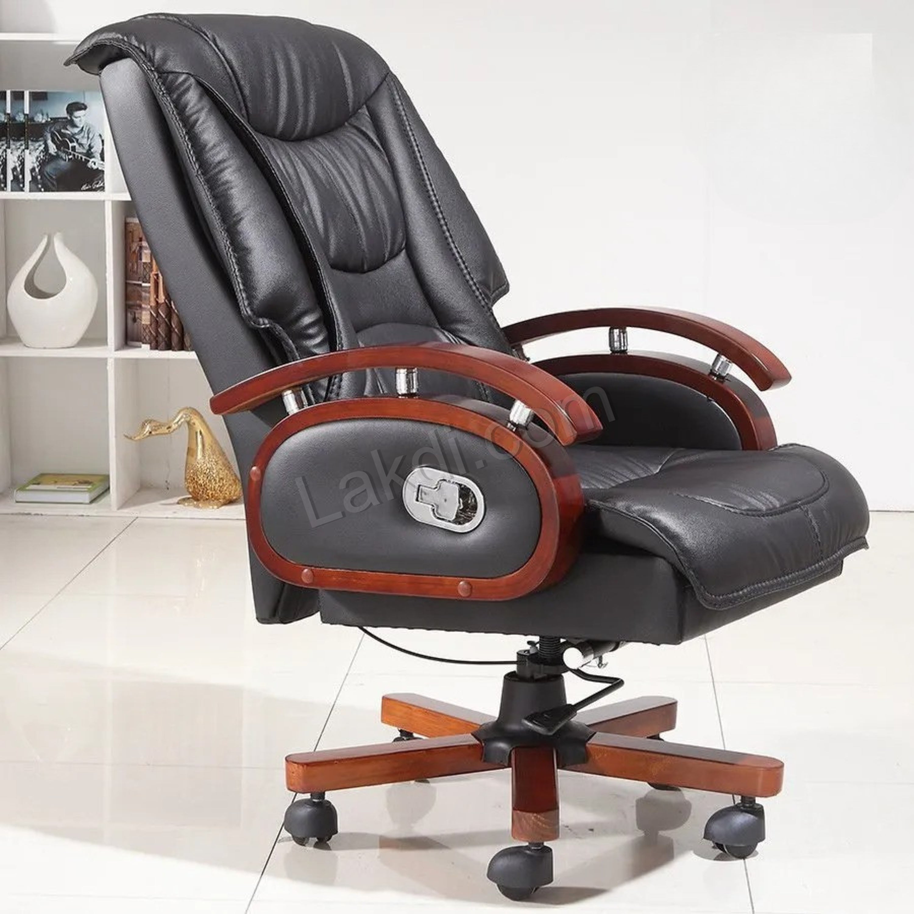 Ergonomic Director Chair: Modern Design, Plyboard & Leatherette, Recliner, Height Adjustable, Fixed Armrest & Revolving for Ultimate Comfort