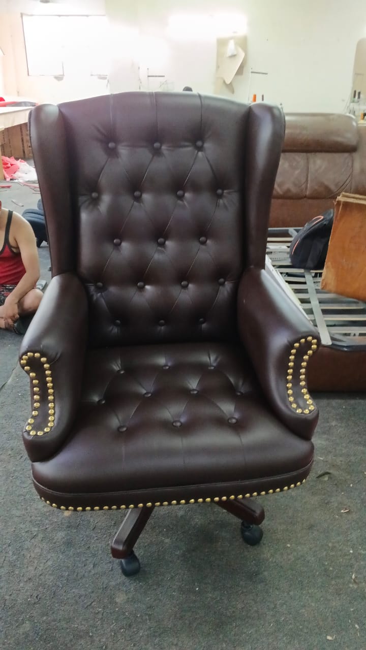 High Back Director Chair with Wooden Base