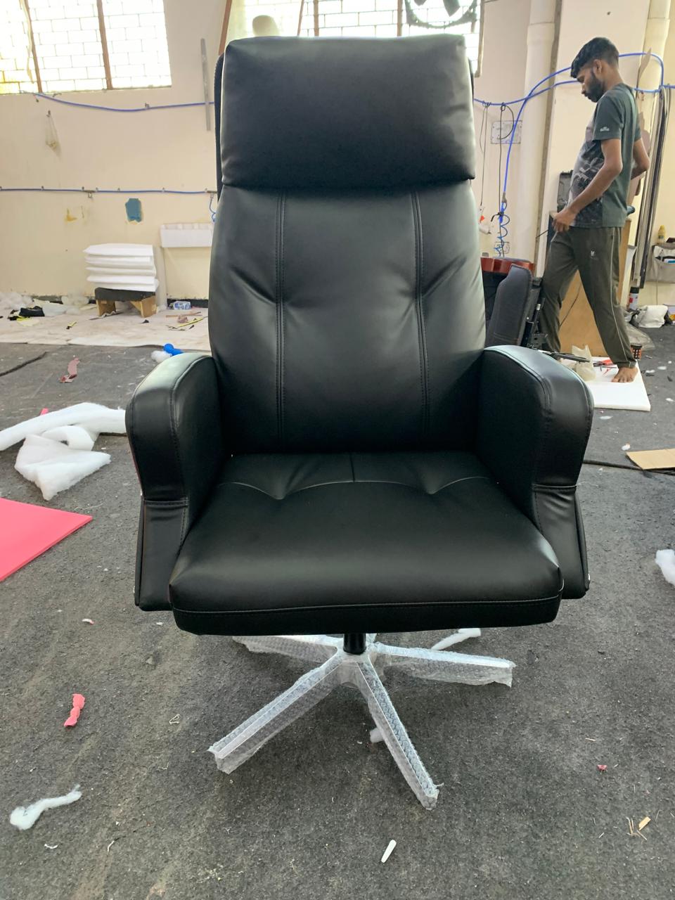 Director and Executive Chair High Back Faux Leather, Comfortable Seat Swivel Chair Revolving and Recliner Chair
