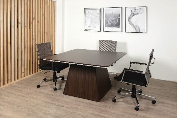 Conference & Meeting Table