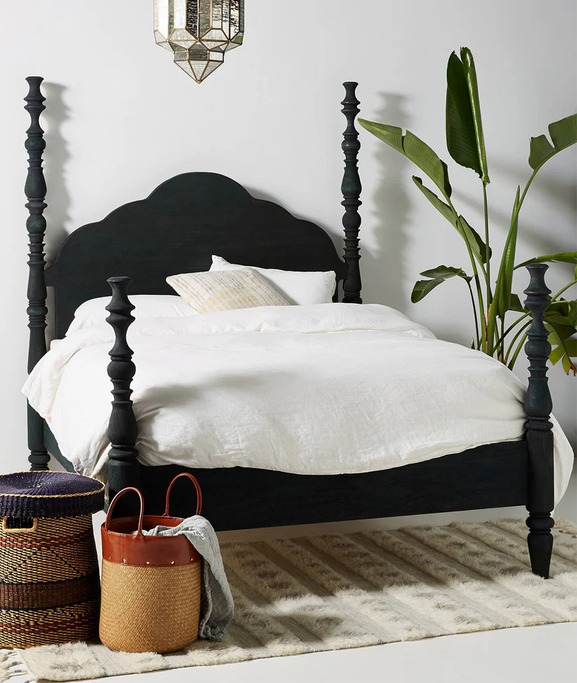 Wood Four‑Poster Bed – Headboard & Footboard, Matte Black or Distressed White Finish, Available in Queen & King Sizes