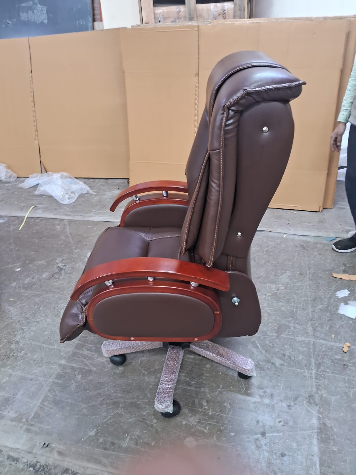 High Back Director Chair with Height Adjustable Wooden Base
