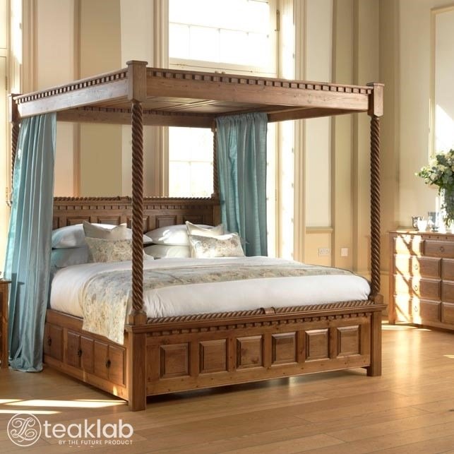 Premium King Size Solid Wood, Poster Bed Features a Natural Finish and Elegant Design to your Bedroom.