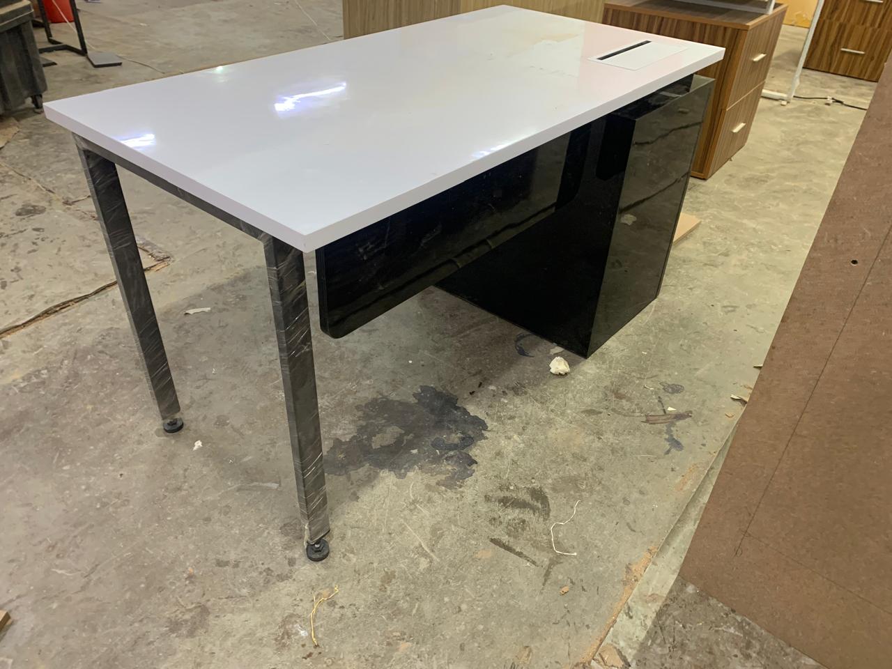 Office Computer Table Made in MDF with Storage Pedestal & Drawer with Lock and Elegant Arm White Mete or Gray Combination