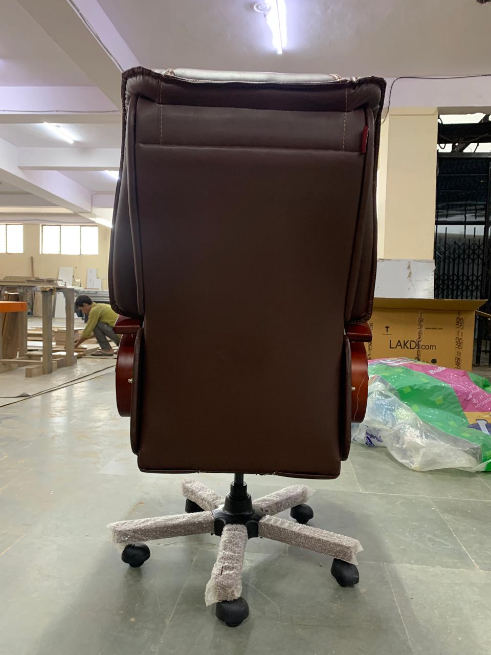 High Back Director Chair with Height Adjustable Wooden Base