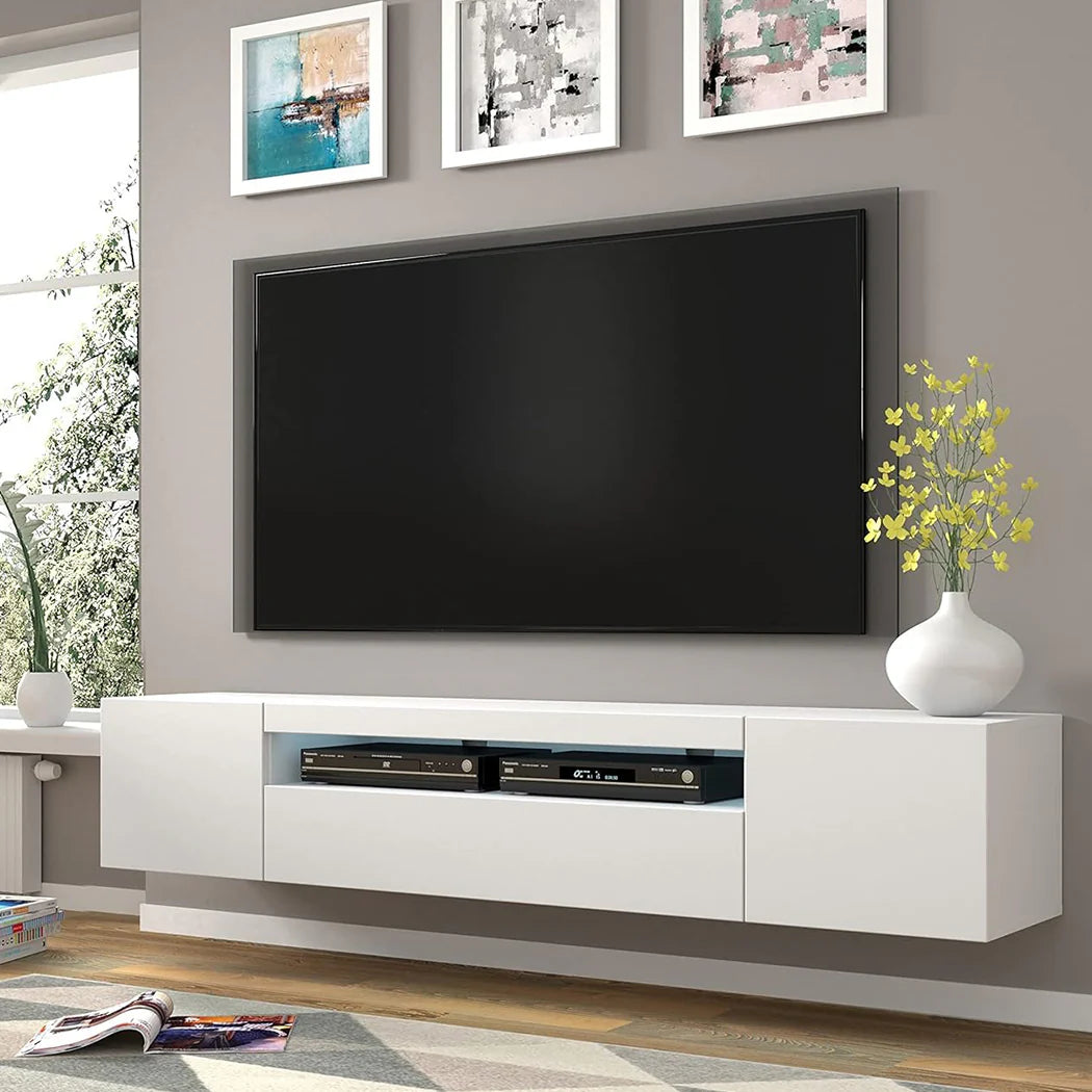 आधुनिक इंटीरियर स्टाइलिंग के लिए चिकनी लकड़ी की फिनिश के साथ लकड़ी का टीवी वॉल कैबिनेट