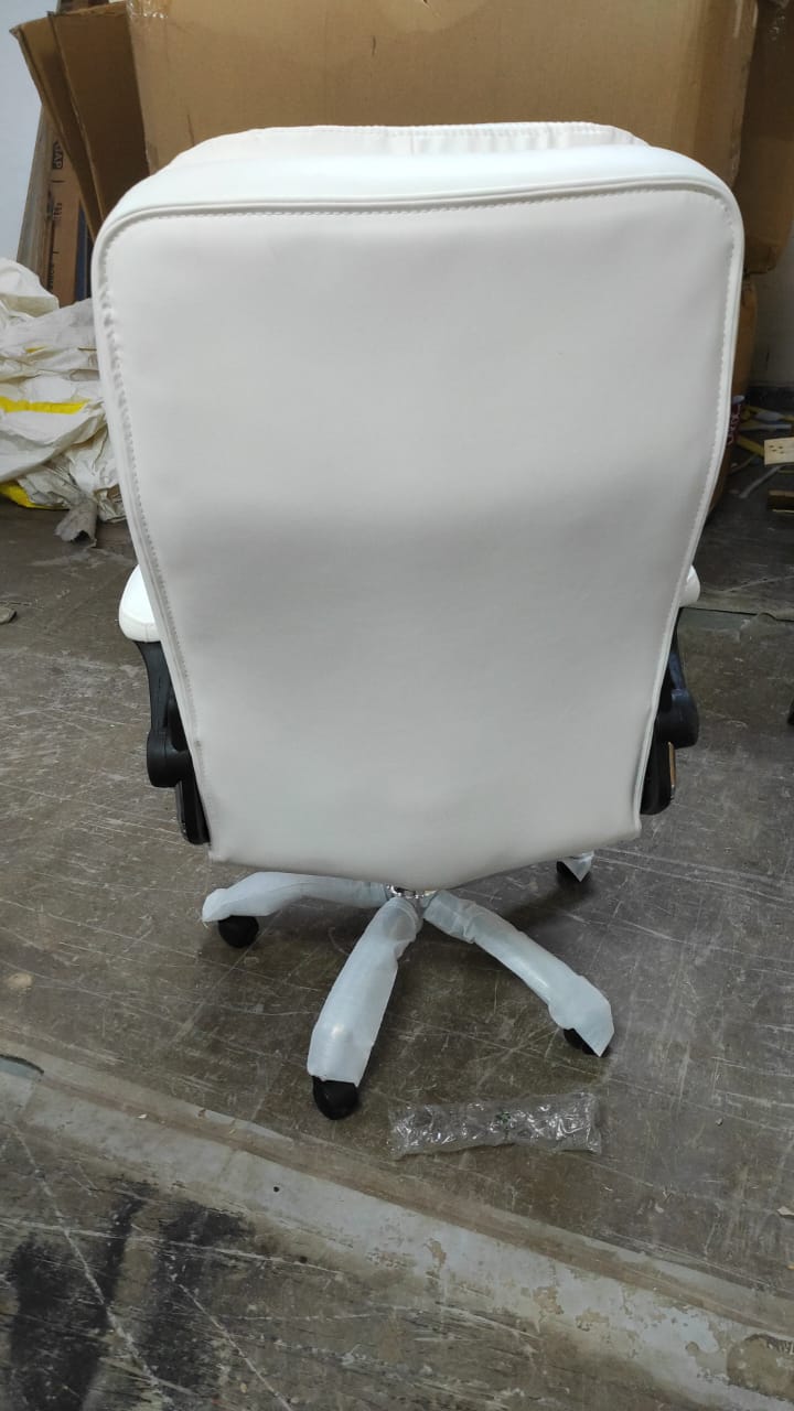 Comfortable Director Chair with Adjustable Armrest Office Chair