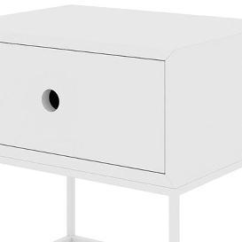 ধাতব পা সহ বেডসাইড টেবিল