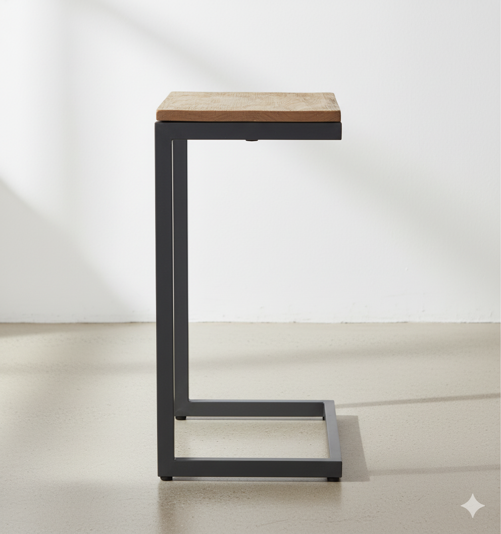 ধাতব ফ্রেম বেস সহ কাঠের সাইড টেবিল