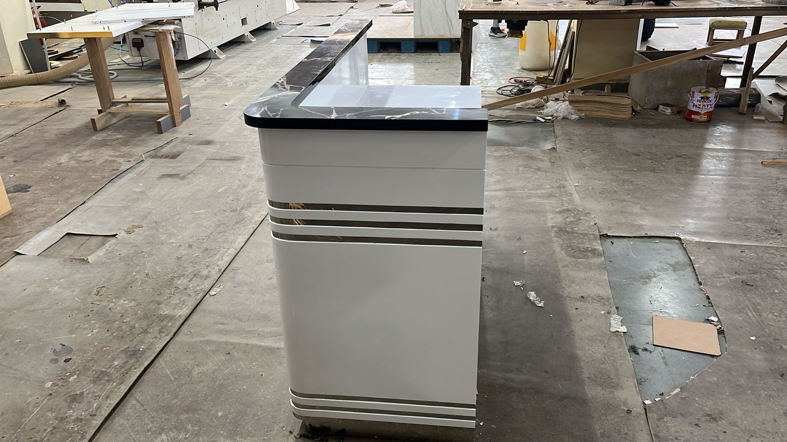 Reception Table for Office Luxury Modern Counter Stylish Design Made In MDF Keyboard Tray and Drawers Ample Storage - White