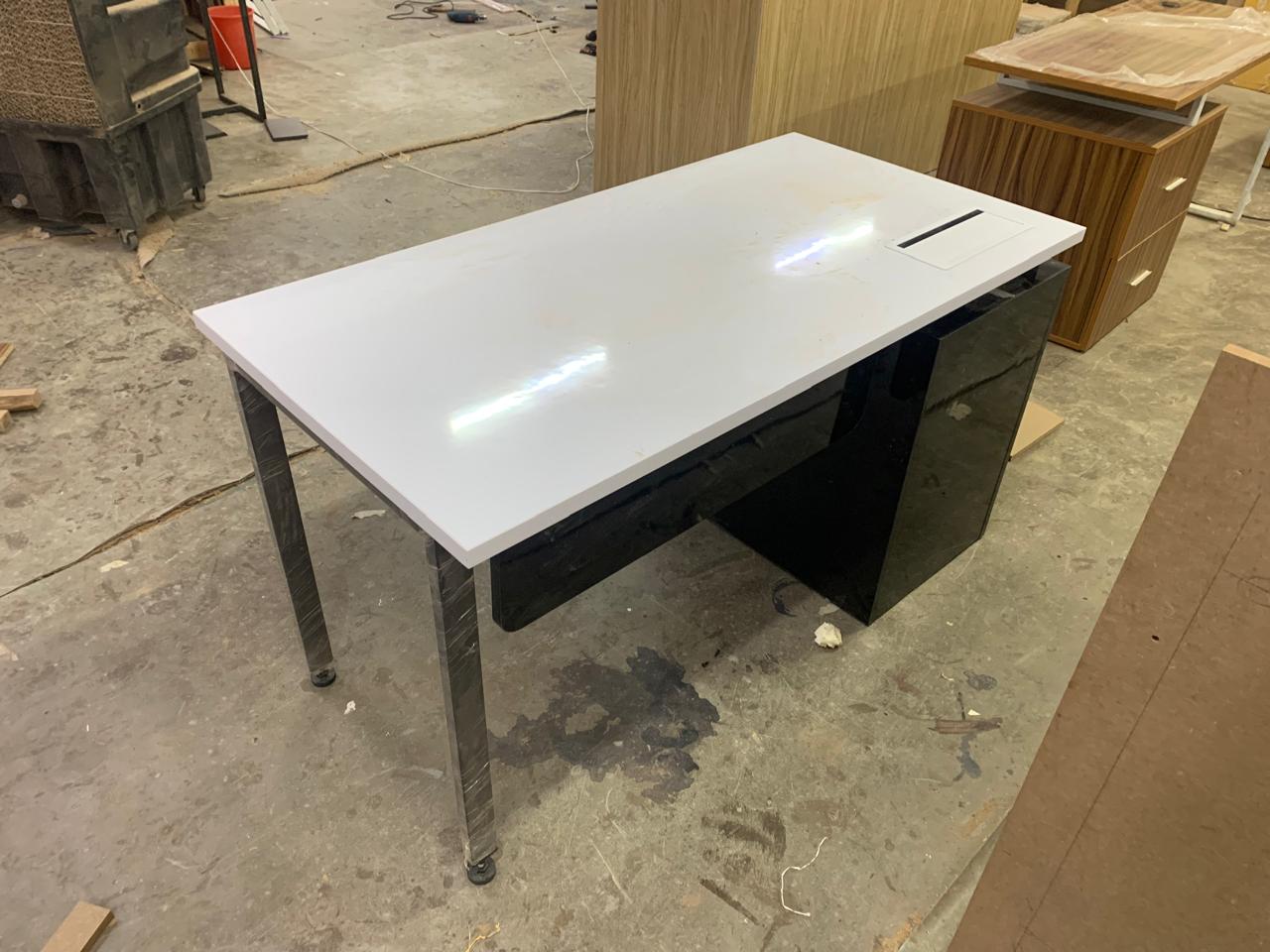 Office Computer Table Made in MDF with Storage Pedestal & Drawer with Lock and Elegant Arm White Mete or Gray Combination