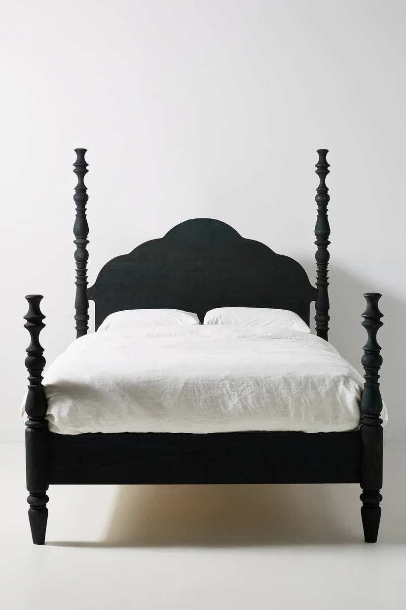 Wood Four‑Poster Bed – Headboard & Footboard, Matte Black or Distressed White Finish, Available in Queen & King Sizes