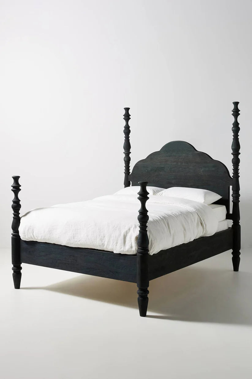 Wood Four‑Poster Bed – Headboard & Footboard, Matte Black or Distressed White Finish, Available in Queen & King Sizes