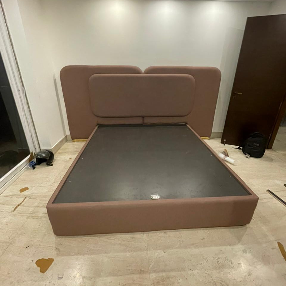 Luxury King Size Solid Wood Bed – Fully Upholstered with Padded Tufted Headboard, Premium Modern Design for Living Room
