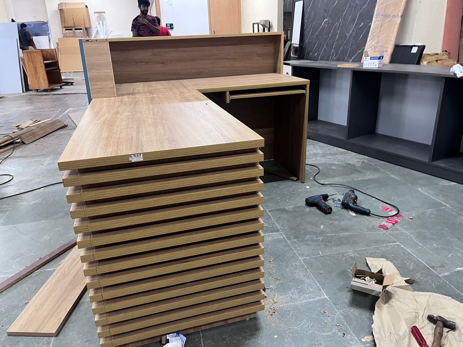 Reception Table with Pre-Laminated Surface, Side Panel & Modesty, Featuring Hettich Telescopic Channels