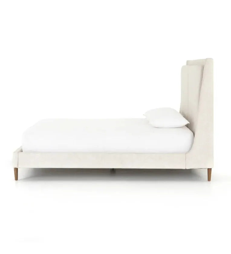 King-Size Velvet Bed – Elegant Upholstery, Padded Headboard with Button Solid Wood Frame & Luxurious for Modern Bedrooms