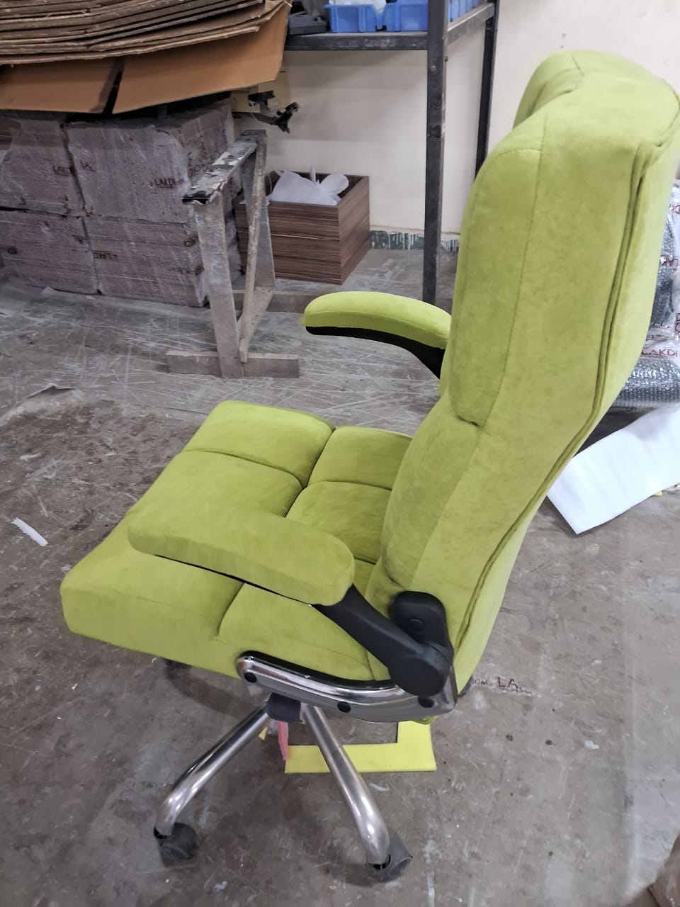 Comfortable Director Chair with Adjustable Armrest Upholstery in Velvet Light Beige (Super Soft)