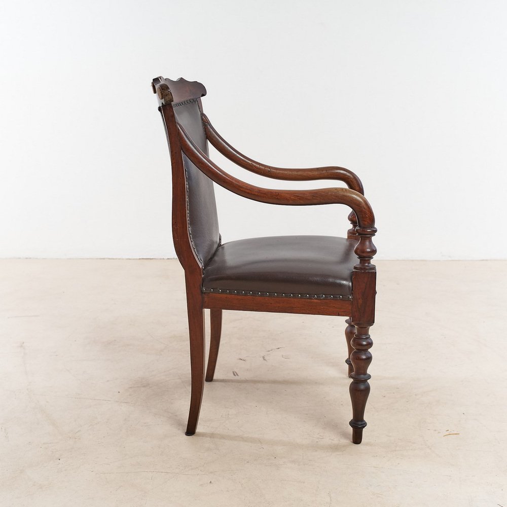 Elegant Solid Wood Dining Chair with Premium Leatherette Upholstery – Classic Home Furniture Accent