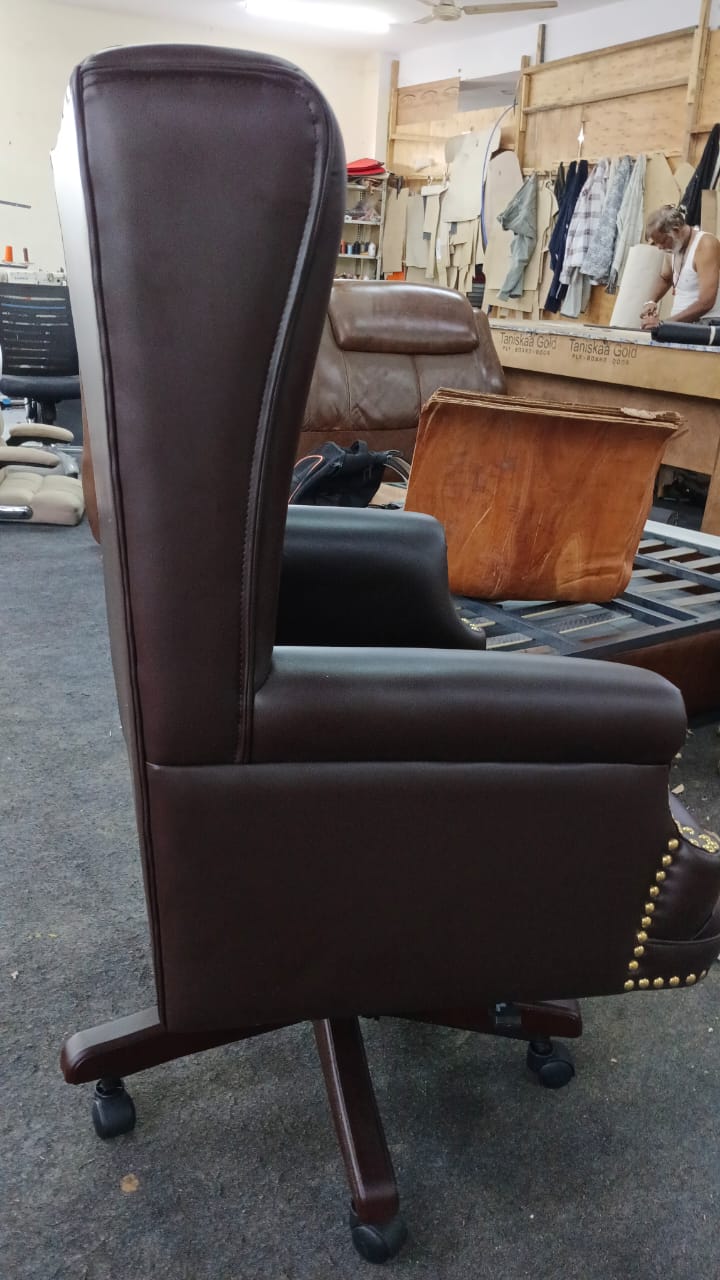 High Back Director Chair with Wooden Base