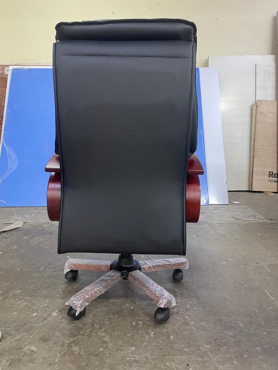 High Back Director Chair with Height Adjustable Wooden Base