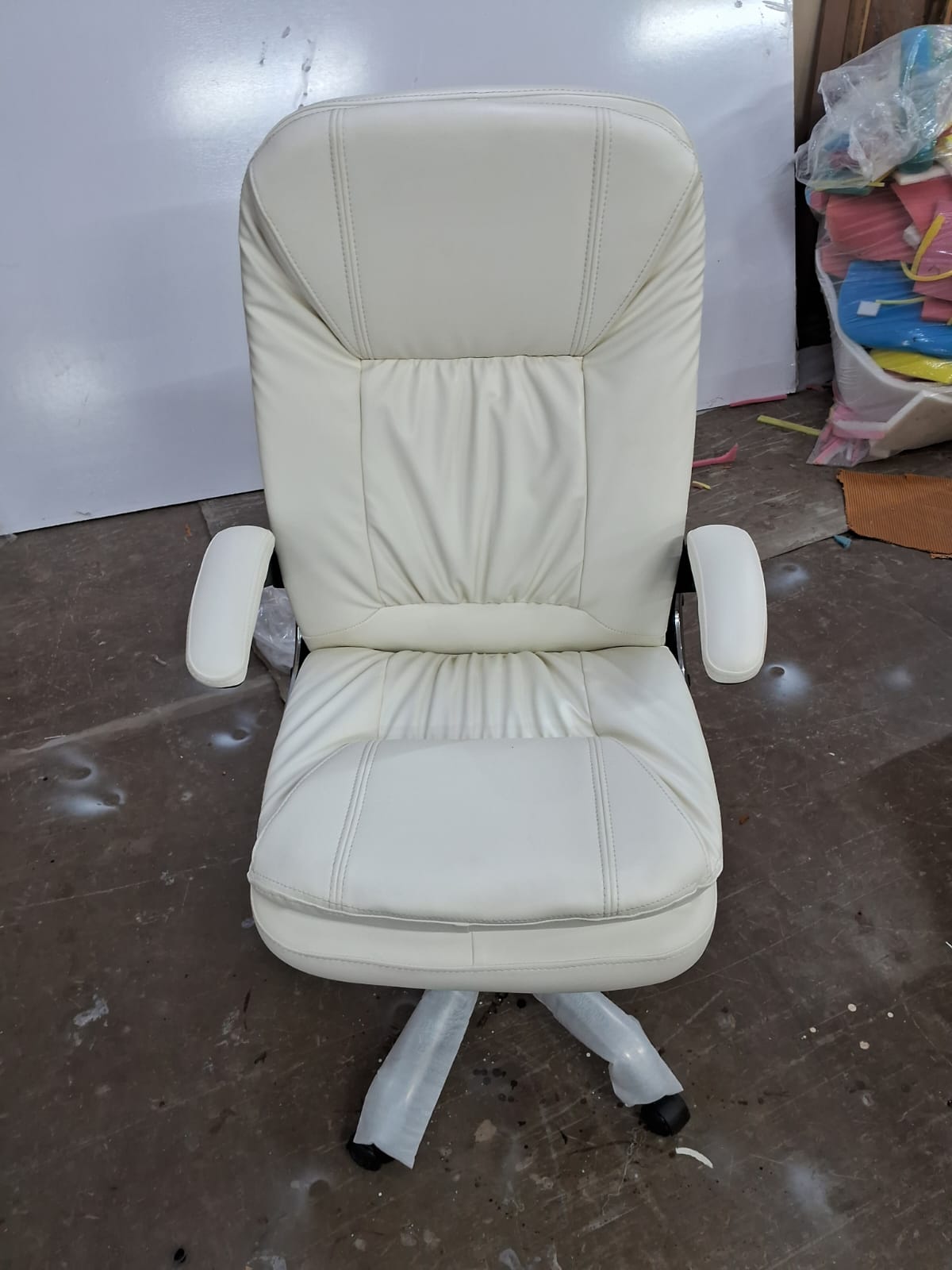 Comfortable Director Chair with Adjustable Armrest Office Chair
