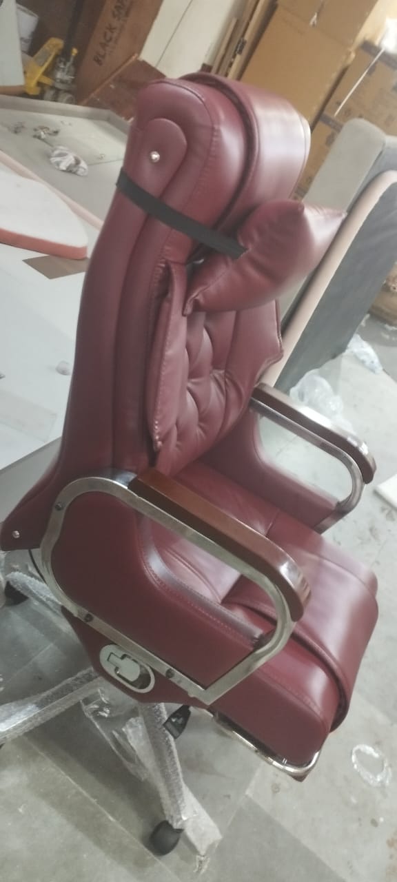 Director & Executive Office Chair Premium Leatherette with Recliner & Footrest and High Back Ergonomic Lumbar Support, Flip-Up Armrests