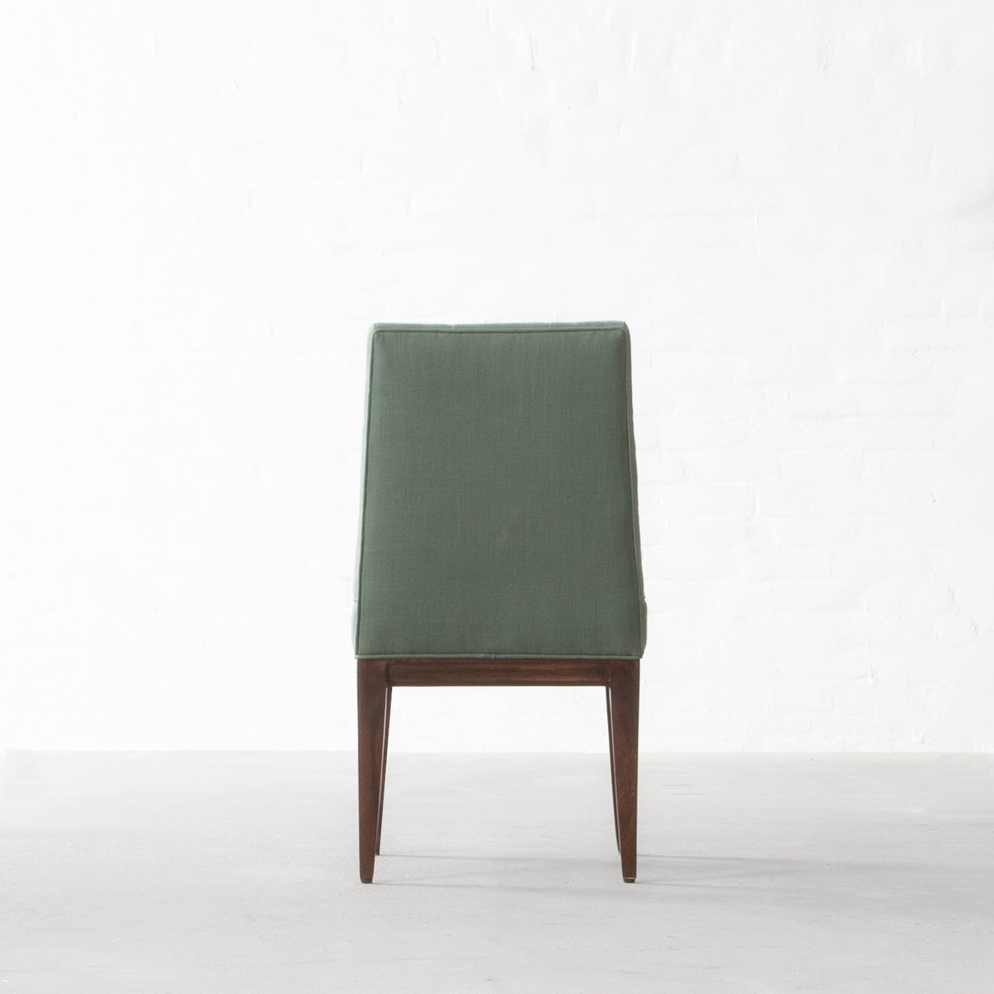 Chic Olive Green Tufted Dining Chair - Contemporary Wooden Accent Chair for Kitchen & Living