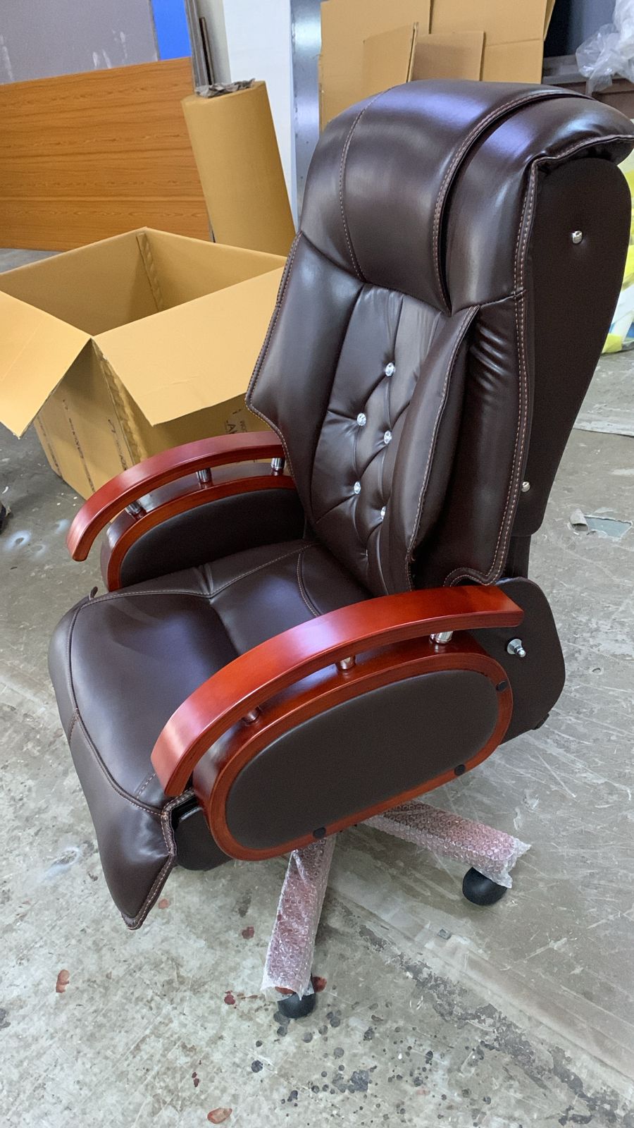 High Back Director Chair with Height Adjustable Wooden Base