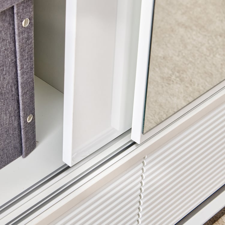 Wardrobe for Home Sliding Doors Modular Aesthetic Appeal, and Mirror Look Design