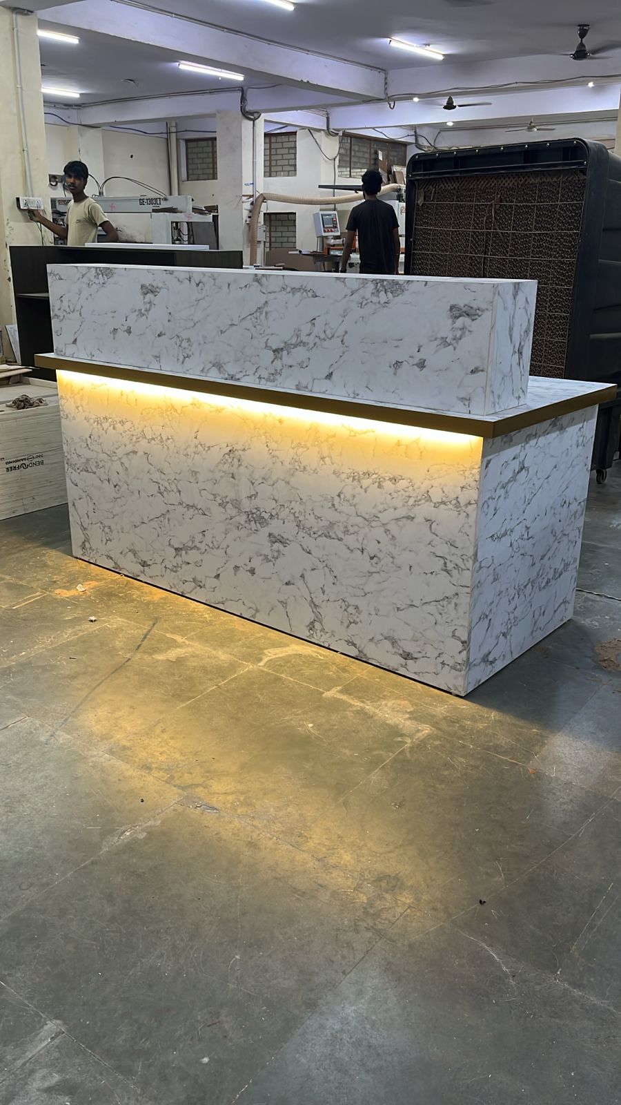 Reception Table for Office Luxury Modern Counter Stylish Design Made in MDF with Keyboard Tray And Drawers & Ample Storage CPU Space - White Color