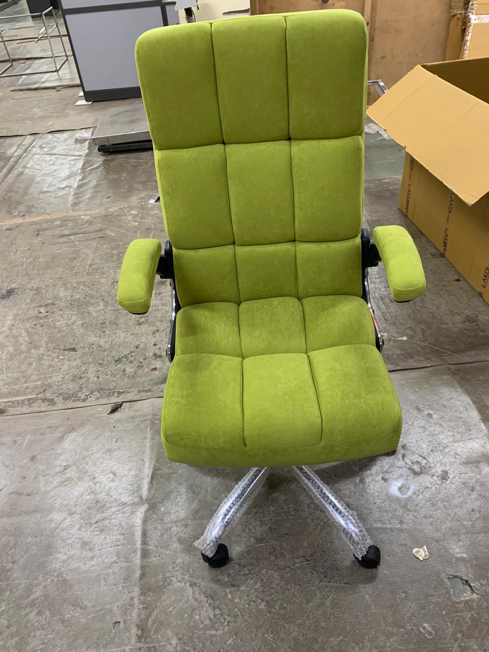 Comfortable Director Chair with Adjustable Armrest Upholstery in Velvet Light Beige (Super Soft)
