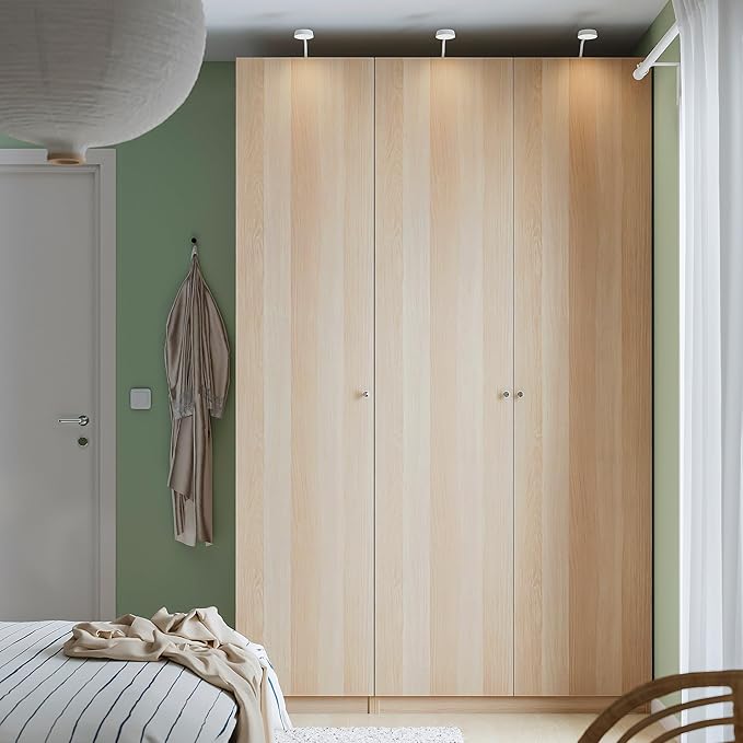 Almirah with Rich Wooden Texture – 3 Doors and 2 Drawers for Stylish Storage