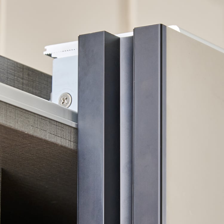 Wardrobe for Home Sliding Doors Ultra-Premium Aesthetic Appeal, and Multi-Functional Storage with Mirror Look