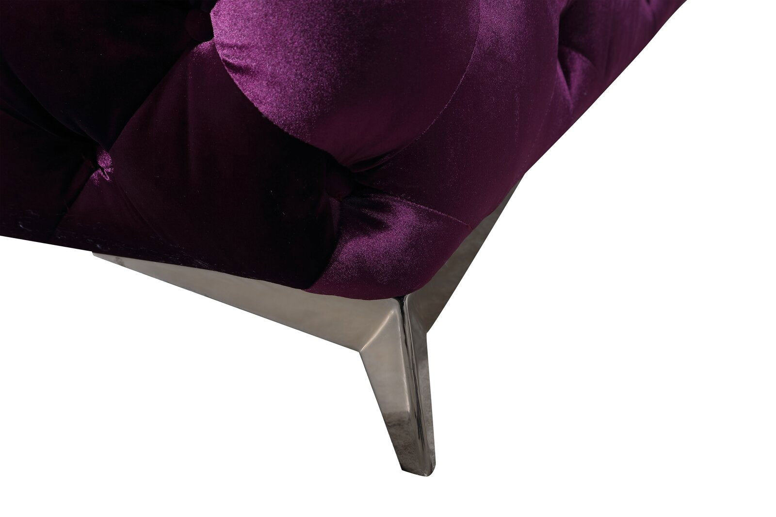 Accent Chair With Wide Tufted Buttons -