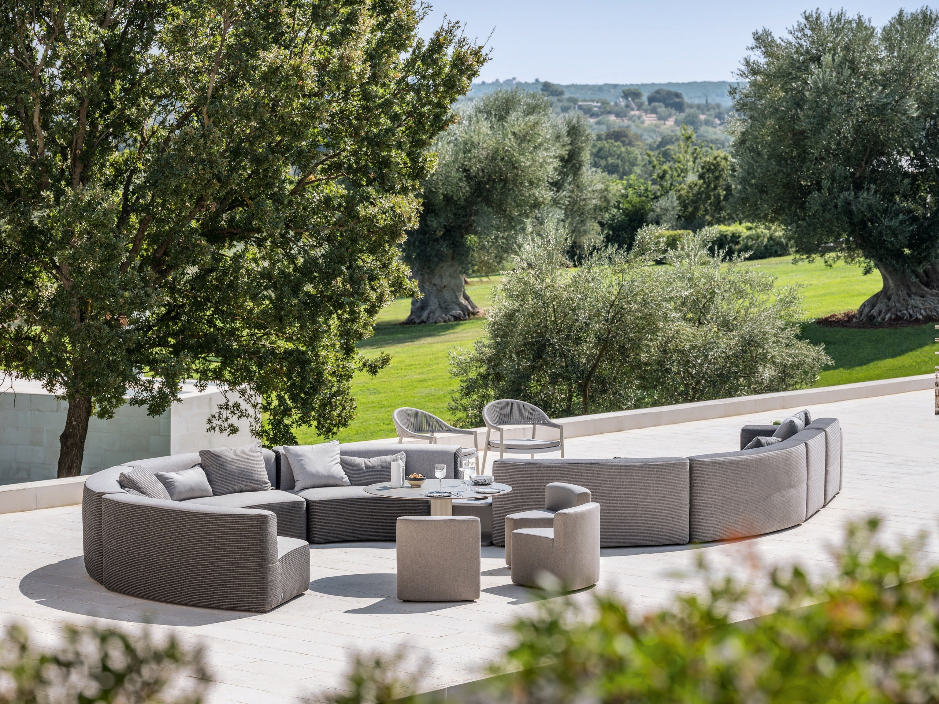 Belt Modular Curved Sectional Sofa, Outdoor Lounge Seating, Premium Fabric Modular Sofa for Modern Office Terraces, Lobbies