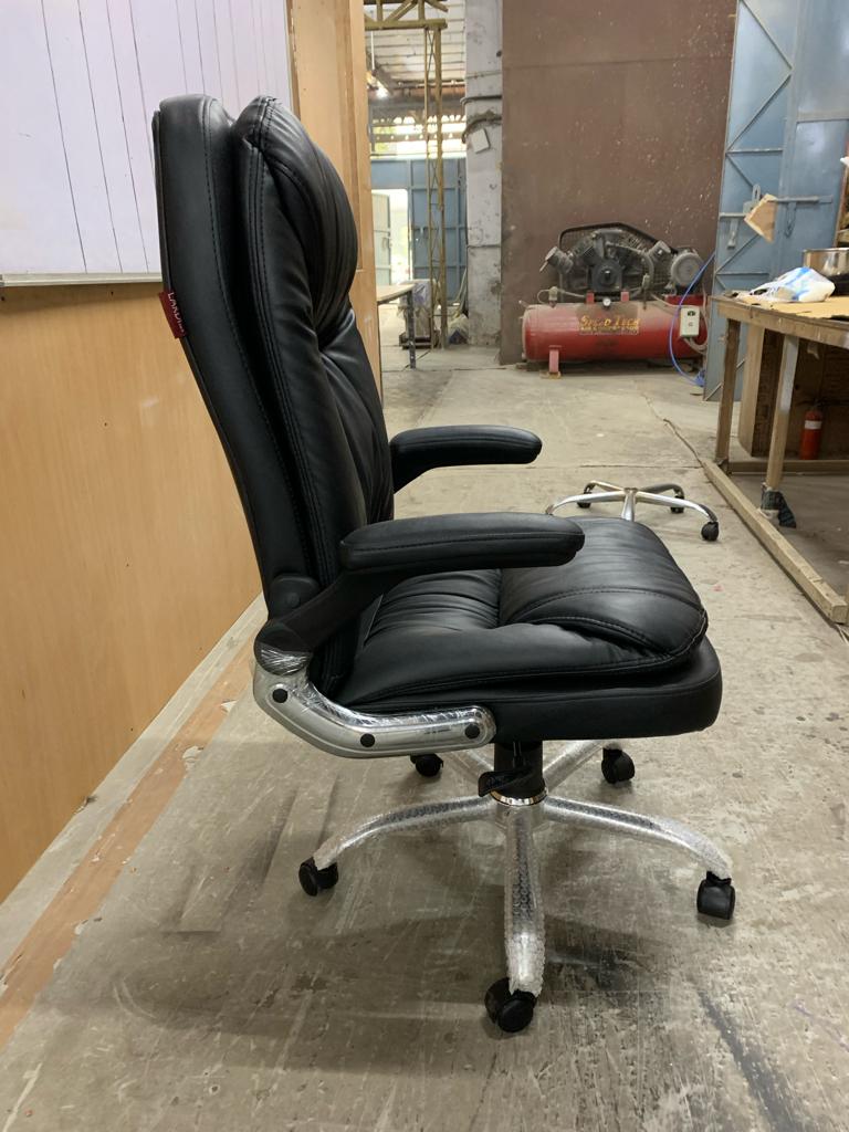 Comfortable Director Chair with Adjustable Armrest -