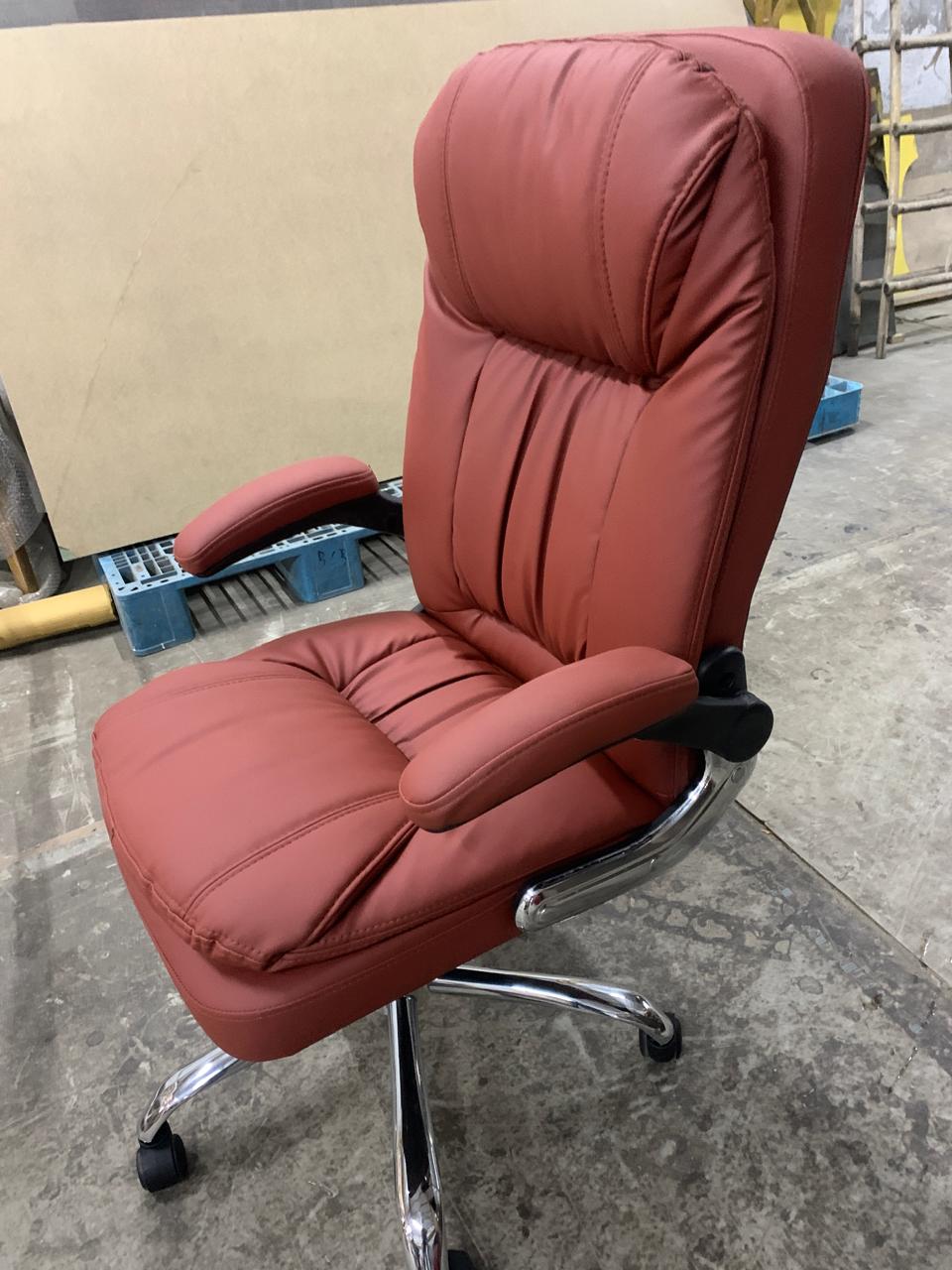 Comfortable Director Chair with Adjustable Armrest -